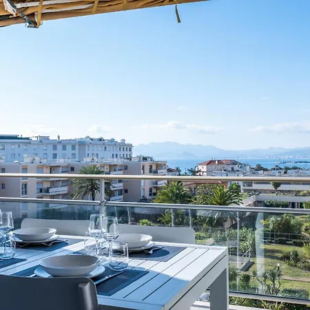 Apartment 3-bedroom Sea View Terrace And Parking Cannes