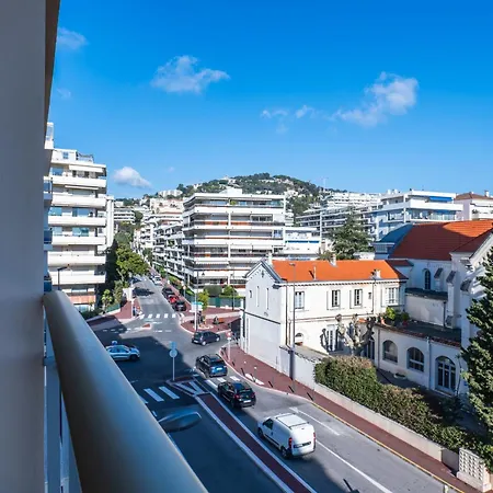 3-bedroom Sea View Terrace And Parking Apartment