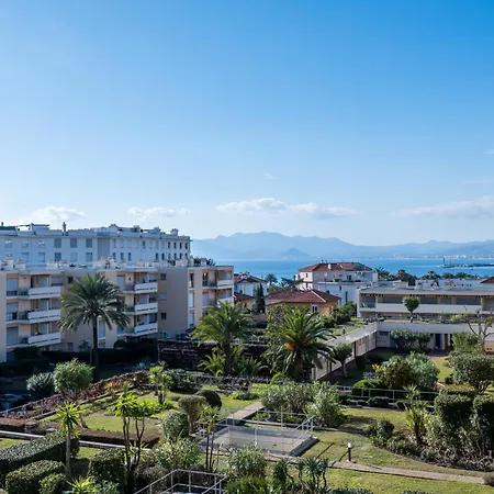 3-bedroom Sea View Terrace And Parking Apartment